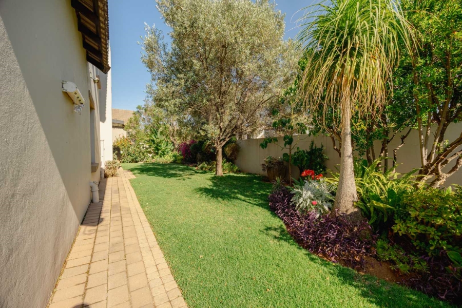 To Let 3 Bedroom Property for Rent in Olympus Gauteng