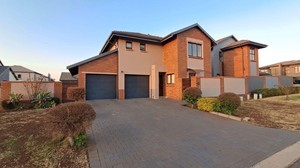 To Let 3 Bedroom Property for Rent in Zambezi Manor Lifestyle Estate Gauteng