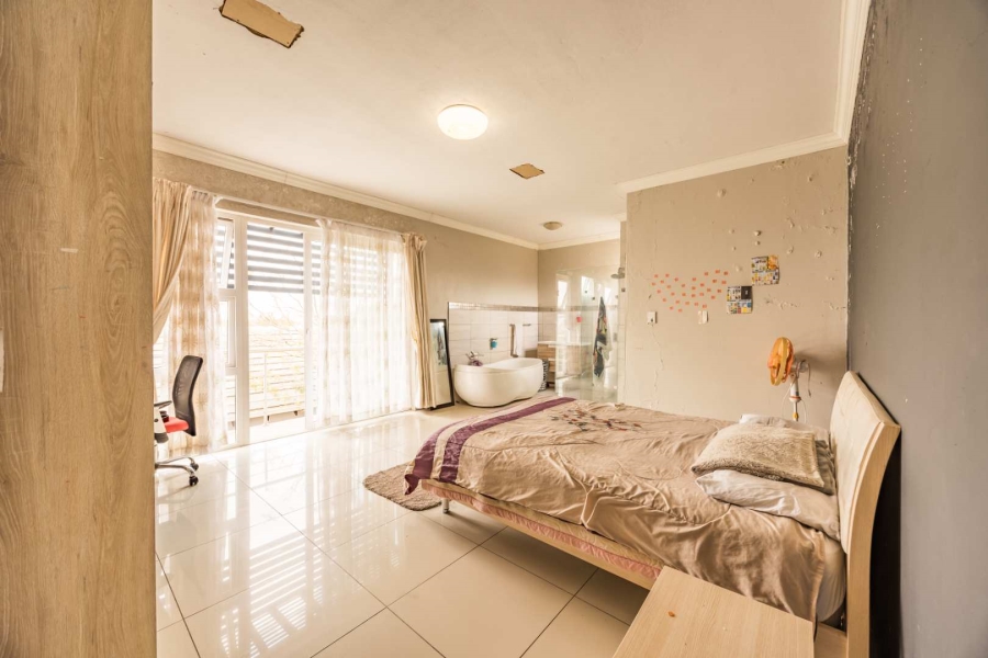 5 Bedroom Property for Sale in The Hills Game Reserve Estate Gauteng