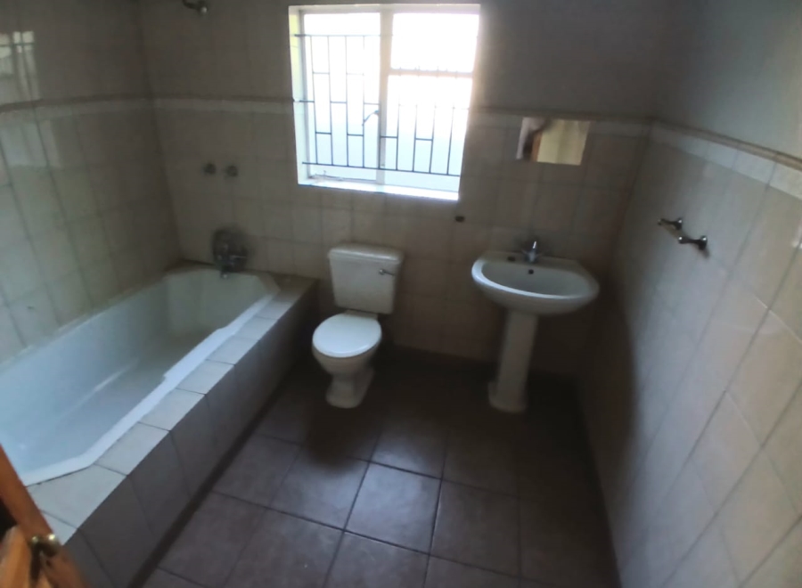 To Let 3 Bedroom Property for Rent in Pretoria North Gauteng