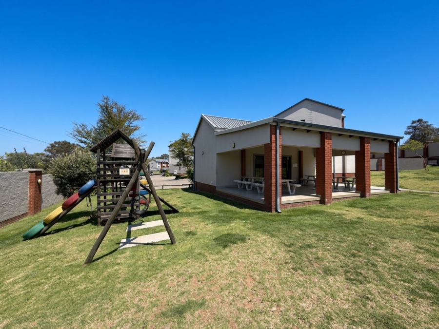 To Let 2 Bedroom Property for Rent in Carlswald Gauteng