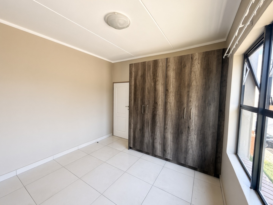 To Let 2 Bedroom Property for Rent in Carlswald Gauteng
