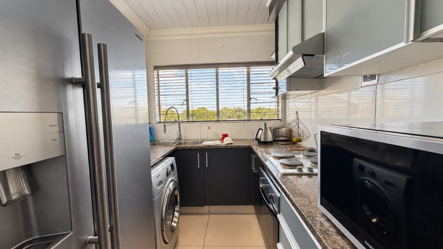 2 Bedroom Property for Sale in Discovery Gauteng