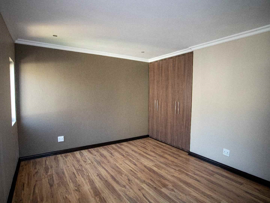 4 Bedroom Property for Sale in Beverley Gauteng
