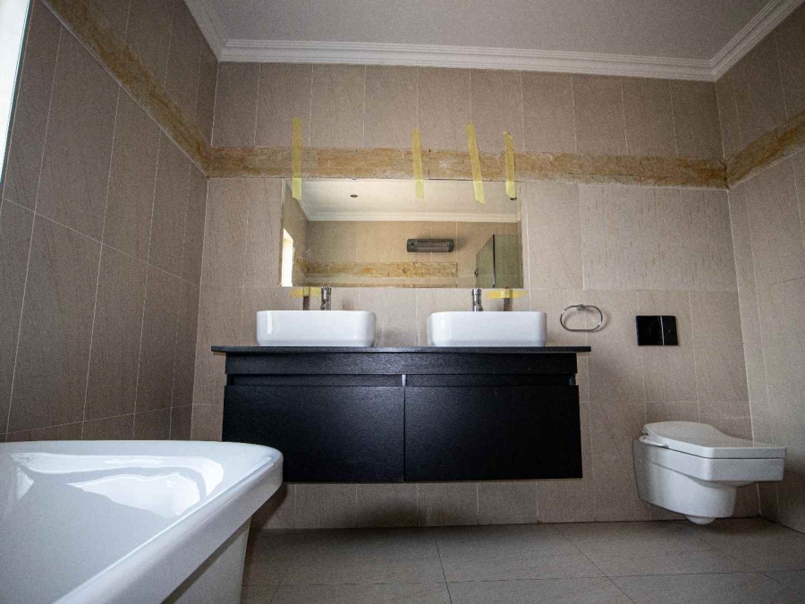 4 Bedroom Property for Sale in Beverley Gauteng