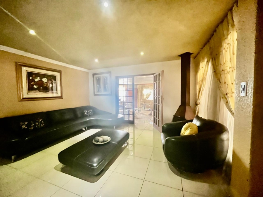 3 Bedroom Property for Sale in Groblerpark Gauteng