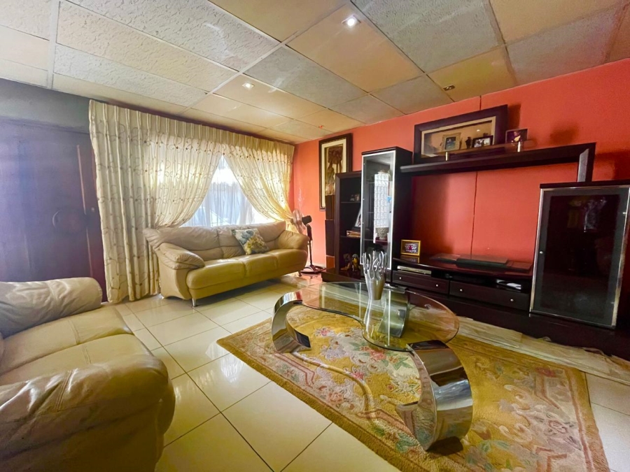 3 Bedroom Property for Sale in Groblerpark Gauteng