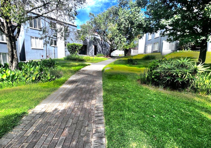 3 Bedroom Property for Sale in Radiokop Gauteng
