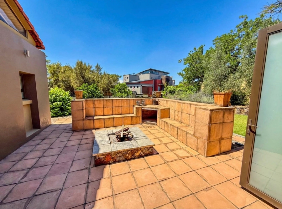 3 Bedroom Property for Sale in Copperleaf Estate Gauteng