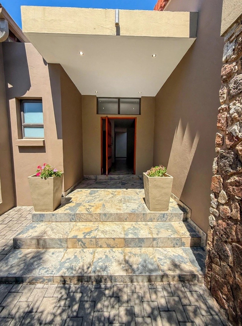 3 Bedroom Property for Sale in Copperleaf Estate Gauteng