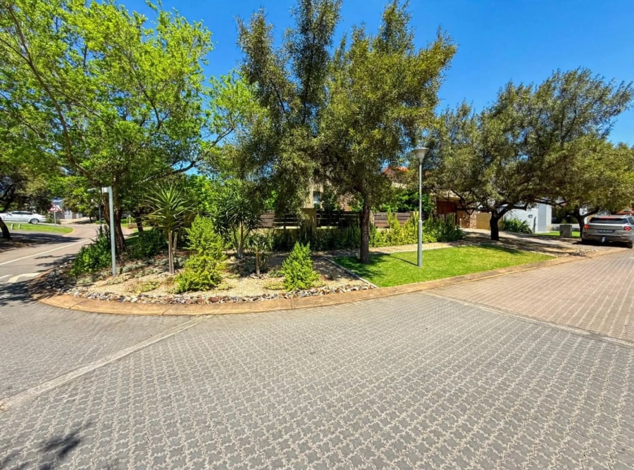 3 Bedroom Property for Sale in Copperleaf Estate Gauteng