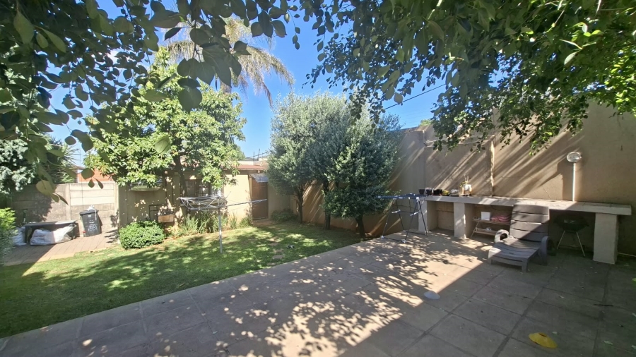 3 Bedroom Property for Sale in Sydenham Gauteng