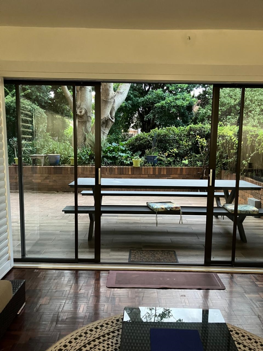 To Let 3 Bedroom Property for Rent in Illovo Gauteng