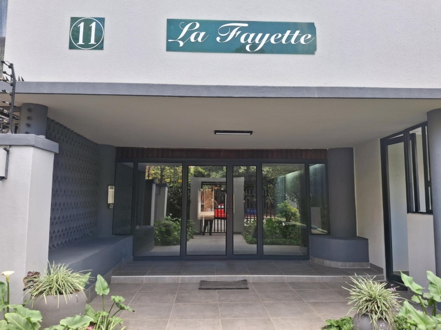 To Let 3 Bedroom Property for Rent in Illovo Gauteng