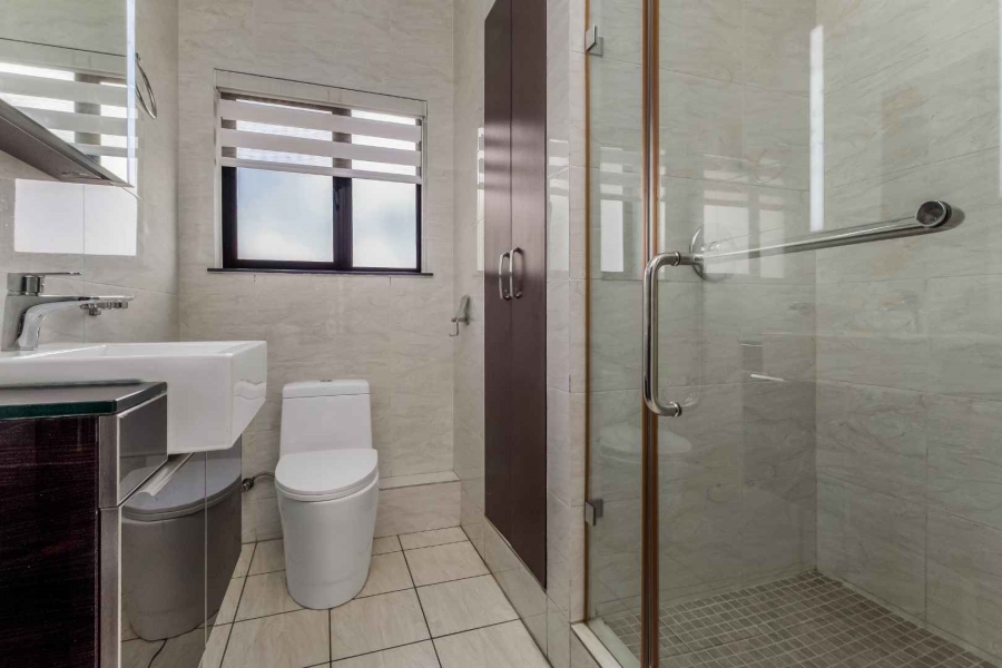 3 Bedroom Property for Sale in Broadacres Gauteng