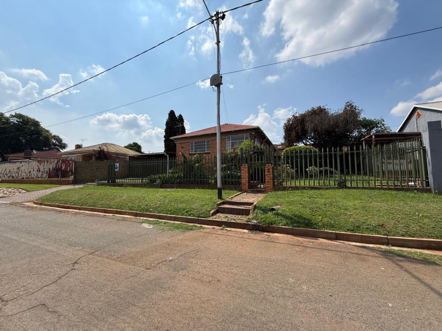 To Let 3 Bedroom Property for Rent in Hamberg Gauteng