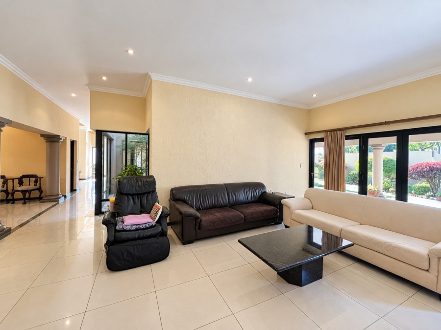 6 Bedroom Property for Sale in Beverley Gauteng