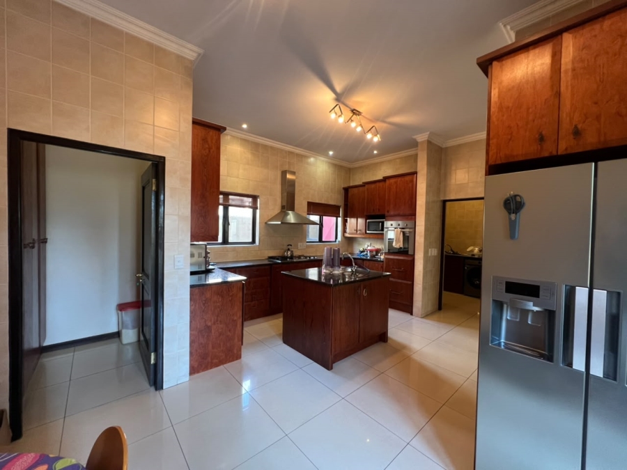 6 Bedroom Property for Sale in Beverley Gauteng