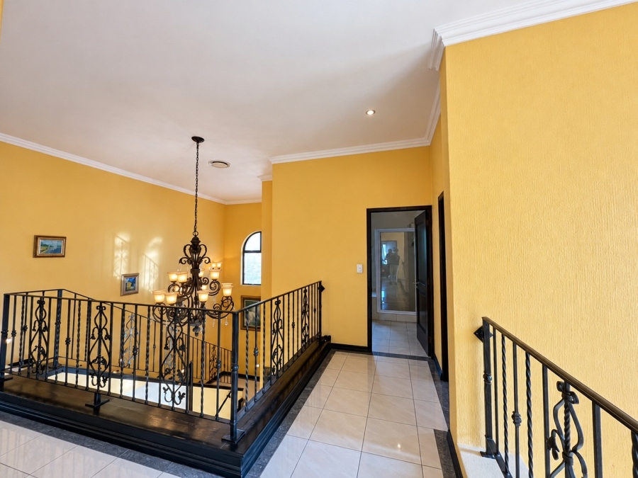 6 Bedroom Property for Sale in Beverley Gauteng