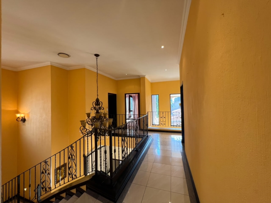 6 Bedroom Property for Sale in Beverley Gauteng