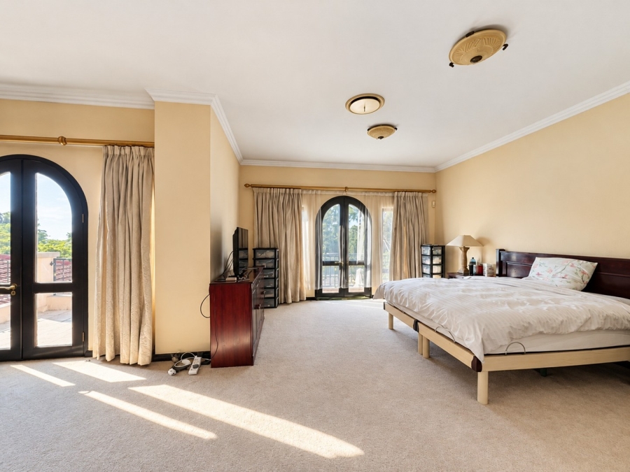 6 Bedroom Property for Sale in Beverley Gauteng