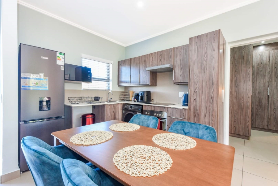 To Let 2 Bedroom Property for Rent in Hurlingham Gauteng
