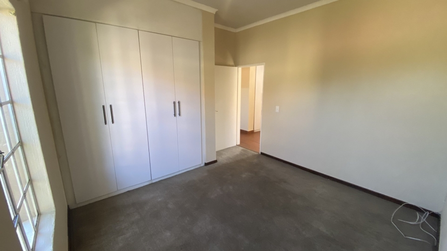 To Let 3 Bedroom Property for Rent in North Riding Gauteng