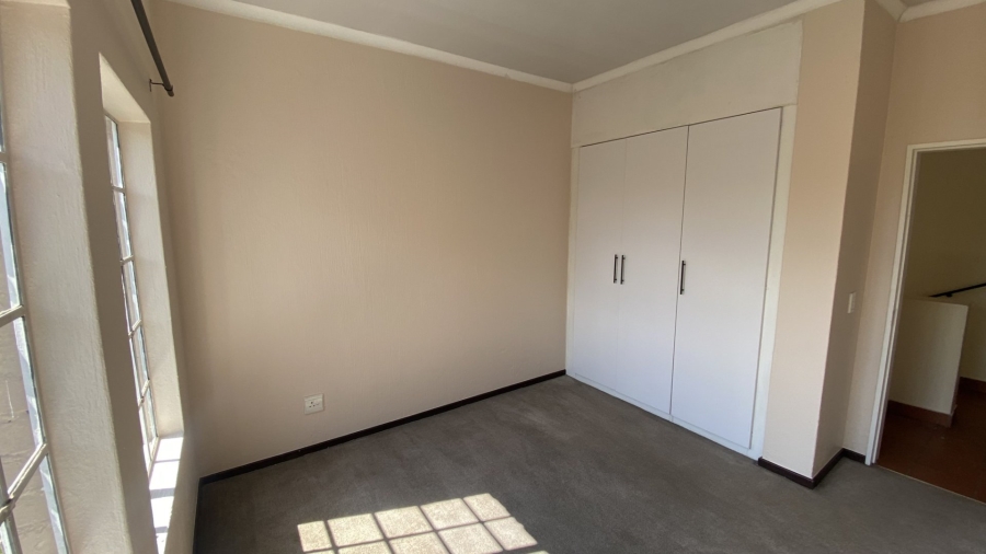 To Let 3 Bedroom Property for Rent in North Riding Gauteng