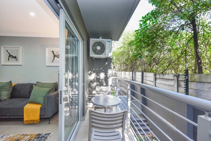 To Let 2 Bedroom Property for Rent in Hurlingham Gauteng