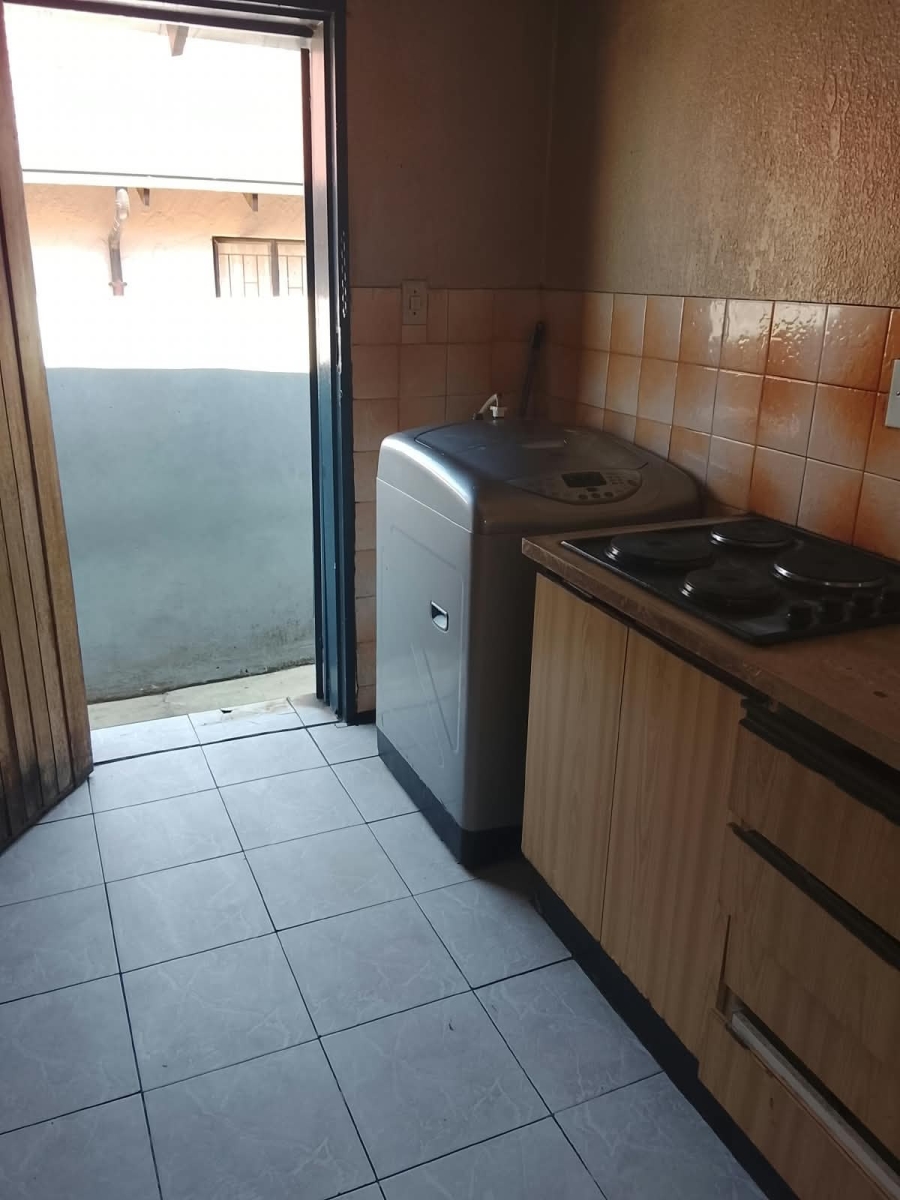 3 Bedroom Property for Sale in Molapo Gauteng