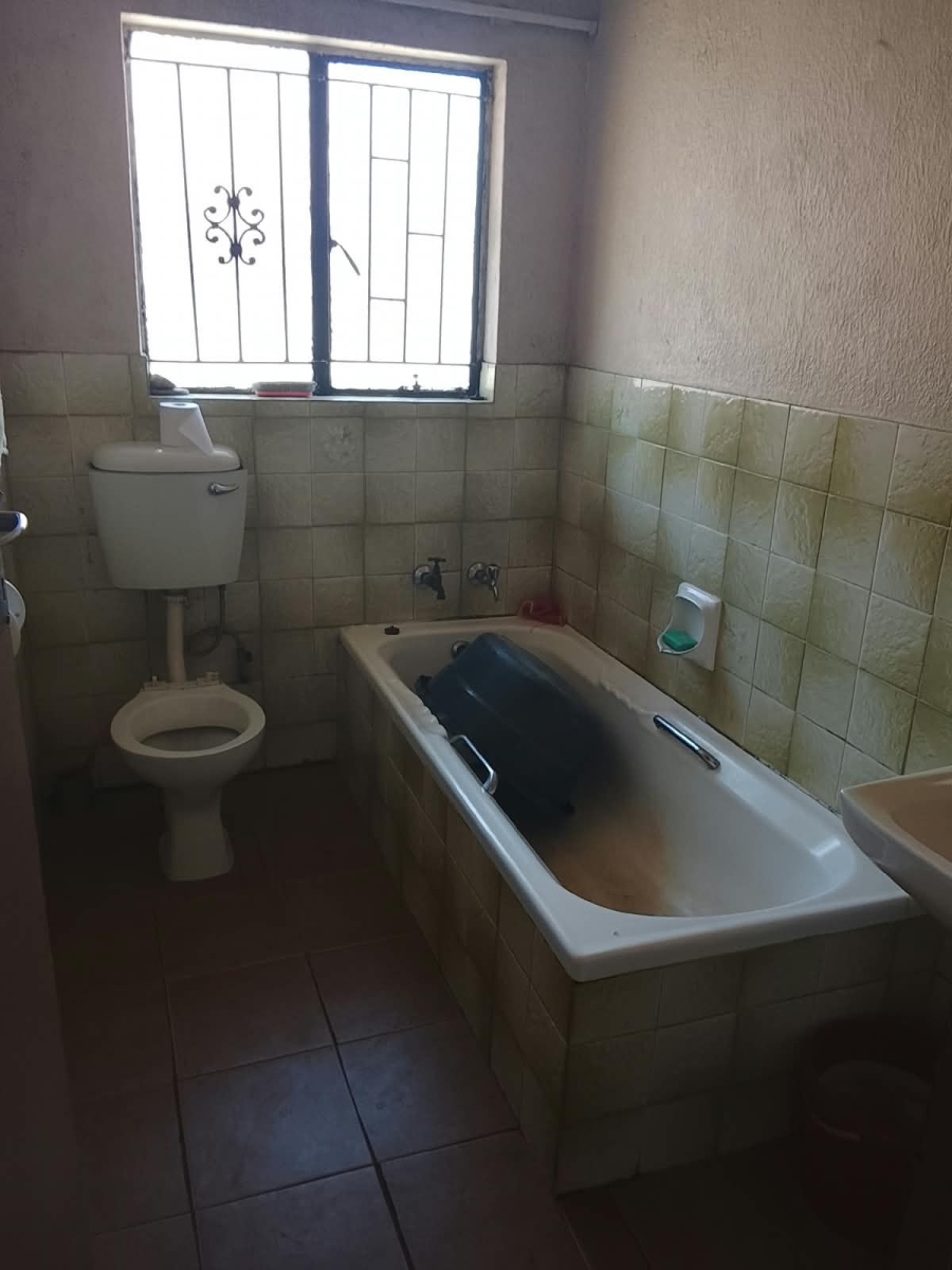 3 Bedroom Property for Sale in Molapo Gauteng