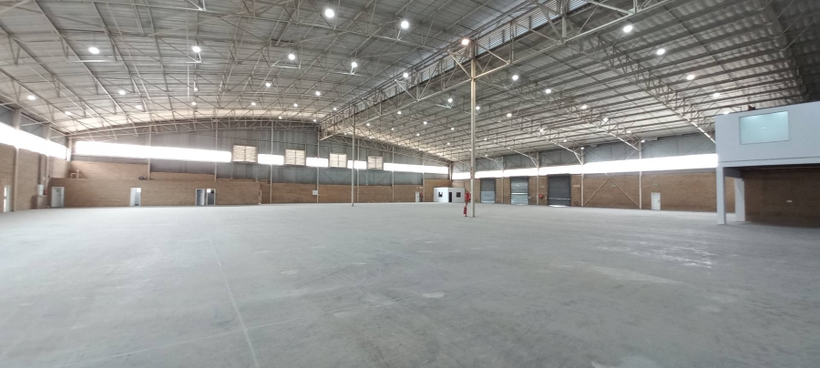 To Let Commercial Property for Rent in Longmeadow Gauteng