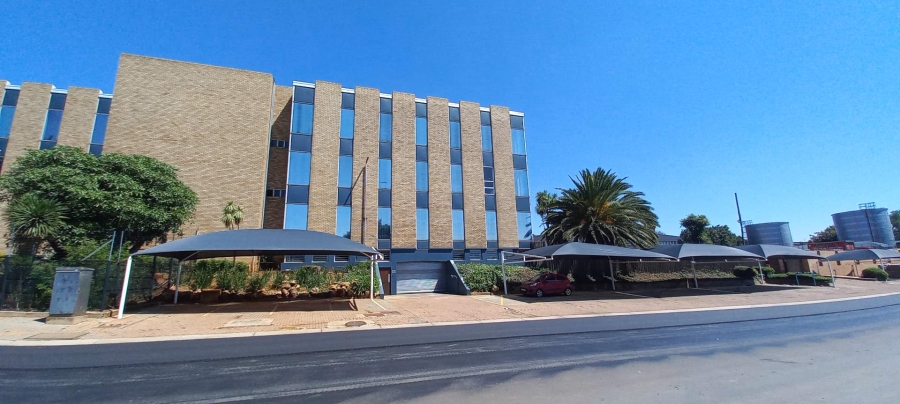 To Let Commercial Property for Rent in Isando Gauteng