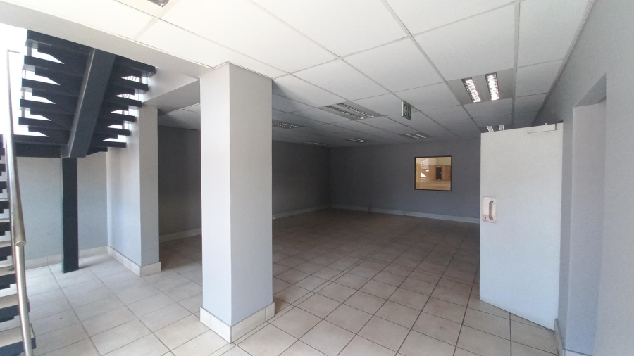 To Let Commercial Property for Rent in Gosforth Park Gauteng