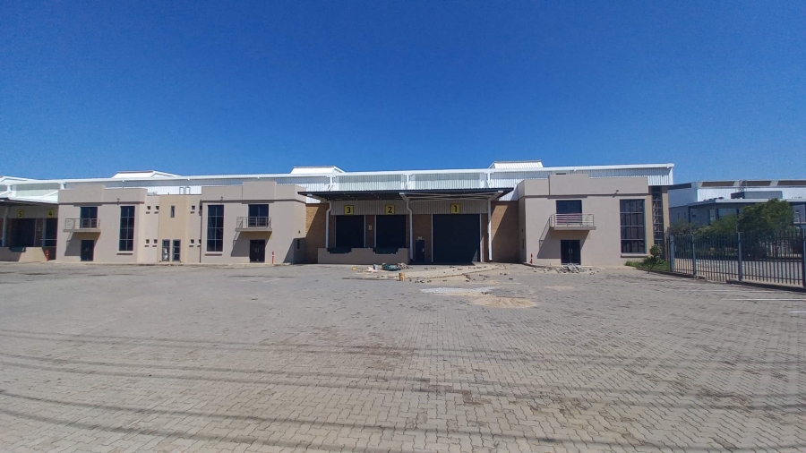 To Let Commercial Property for Rent in Gosforth Park Gauteng