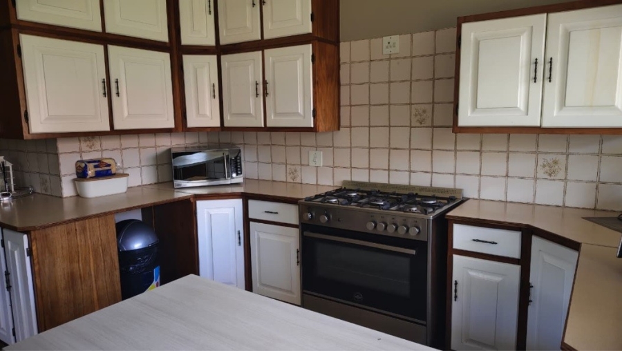 3 Bedroom Property for Sale in Birchleigh Gauteng