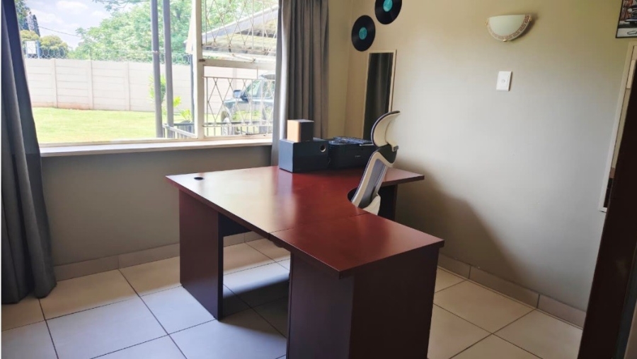 3 Bedroom Property for Sale in Birchleigh Gauteng