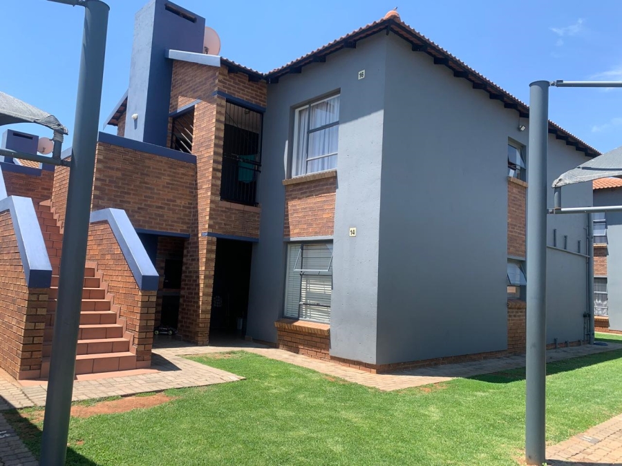 2 Bedroom Property for Sale in Pomona Gauteng