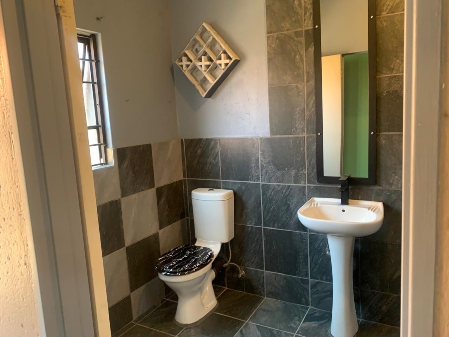 2 Bedroom Property for Sale in Pomona Gauteng