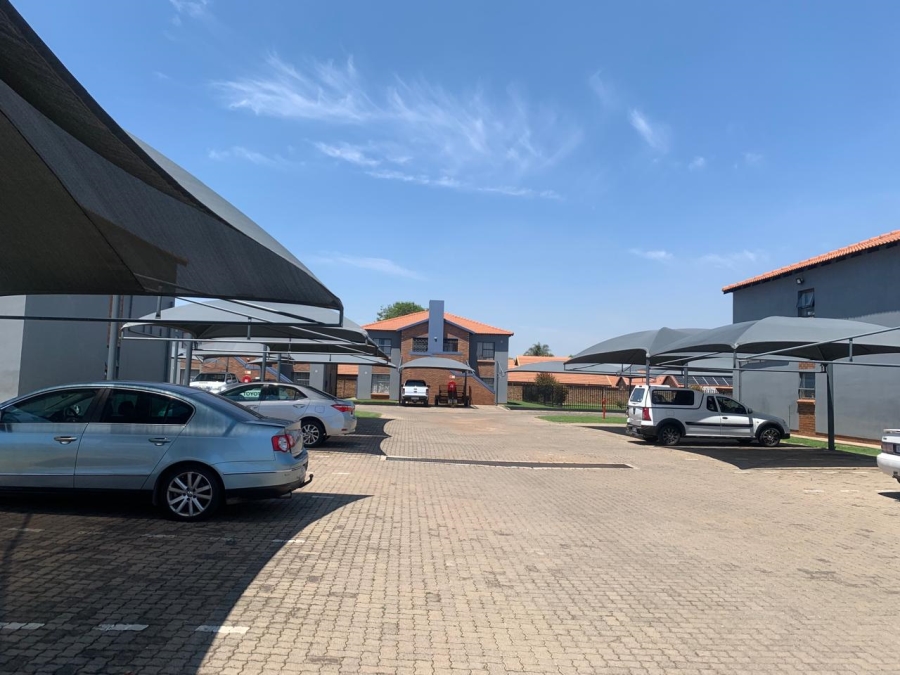 2 Bedroom Property for Sale in Pomona Gauteng
