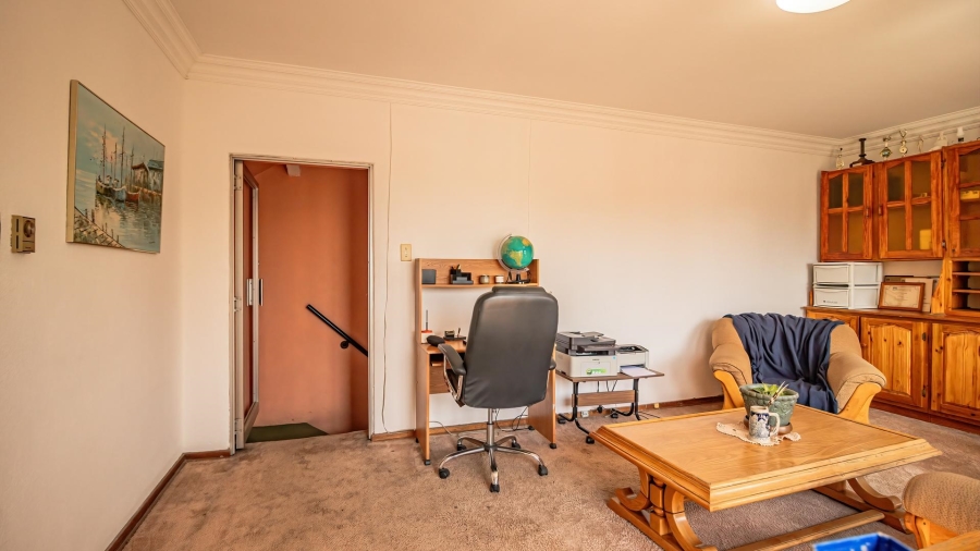 3 Bedroom Property for Sale in Glenvista Gauteng