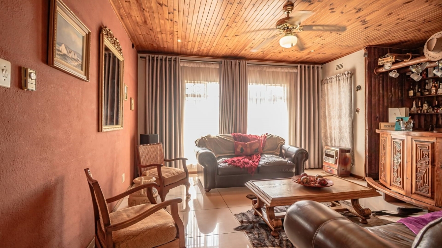 3 Bedroom Property for Sale in Glenvista Gauteng
