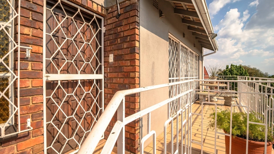 3 Bedroom Property for Sale in Glenvista Gauteng