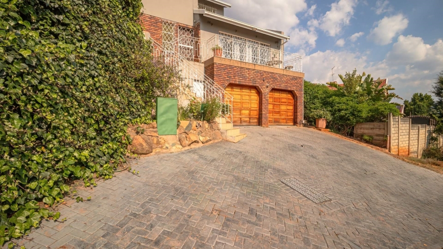 3 Bedroom Property for Sale in Glenvista Gauteng