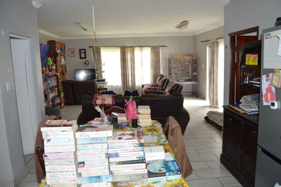 3 Bedroom Property for Sale in Brackendowns Gauteng