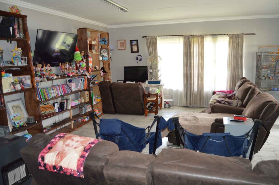 3 Bedroom Property for Sale in Brackendowns Gauteng