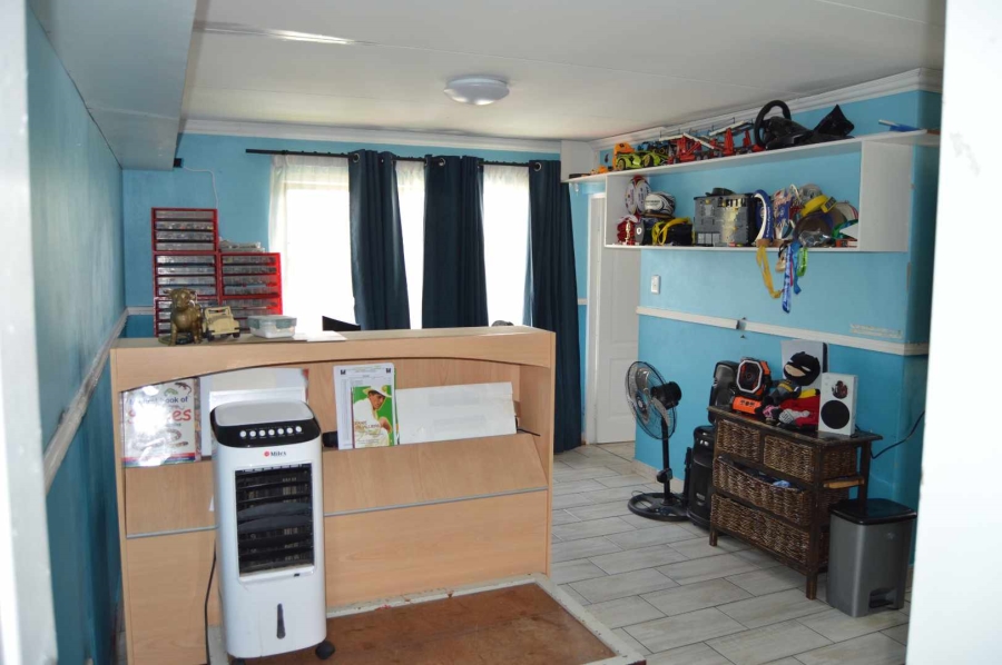 3 Bedroom Property for Sale in Brackendowns Gauteng