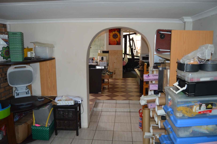 3 Bedroom Property for Sale in Brackendowns Gauteng
