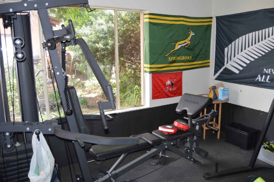 3 Bedroom Property for Sale in Brackendowns Gauteng