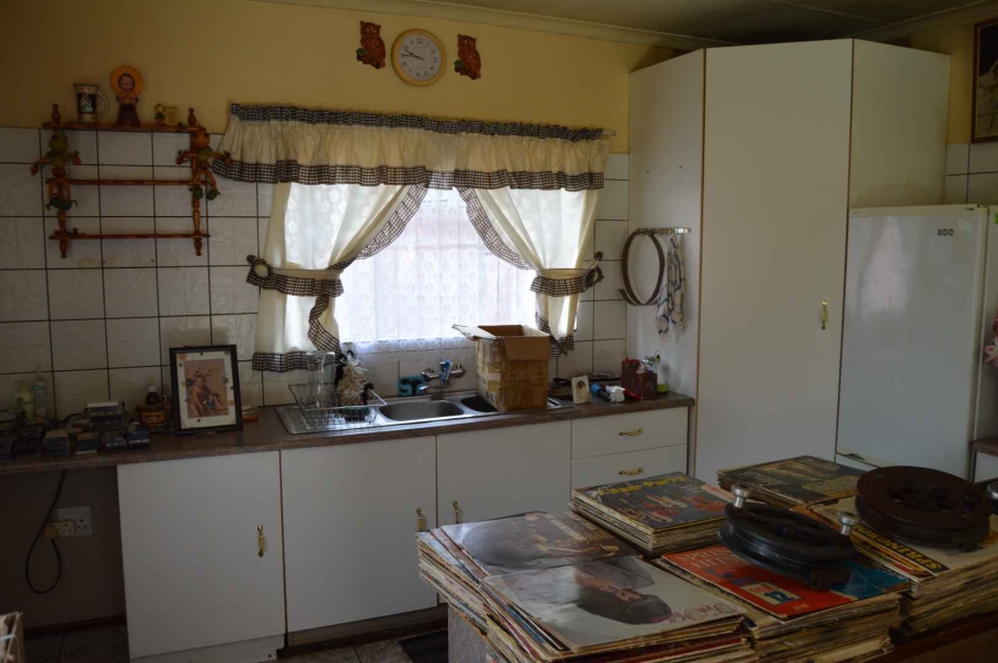 3 Bedroom Property for Sale in Brackendowns Gauteng